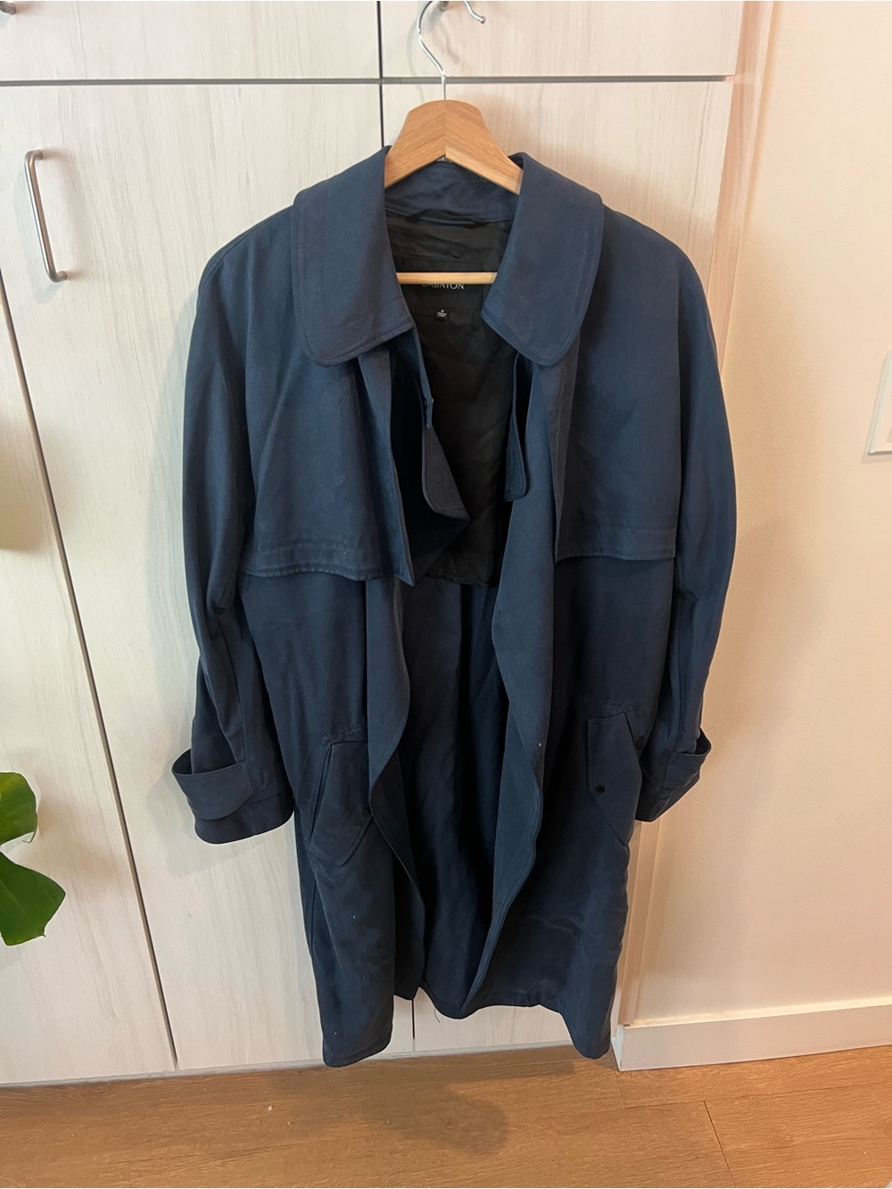 Aritzia Babaton Lawson Trench Coat